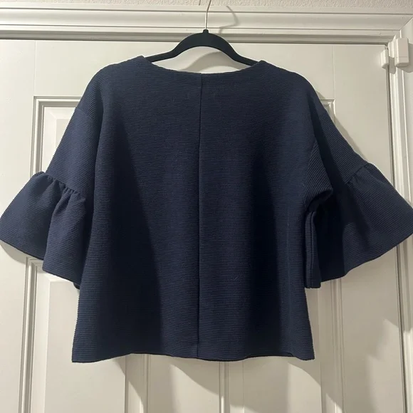 NWT Women’s Navy Free Assembly Ribbed Ottoman Top Size Medium - Picture 2 of 5